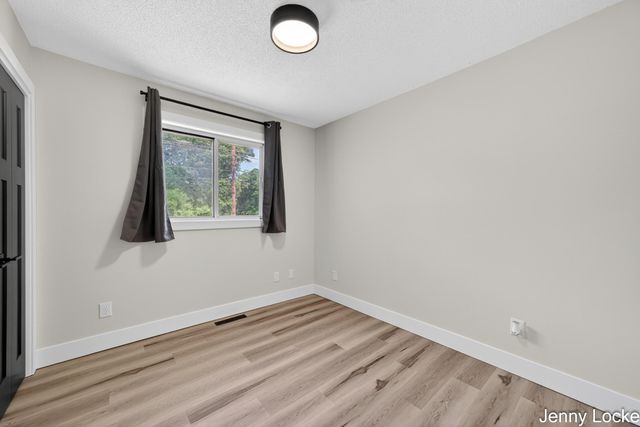 2391 Macarthur Road, Muskegon, MI 49442