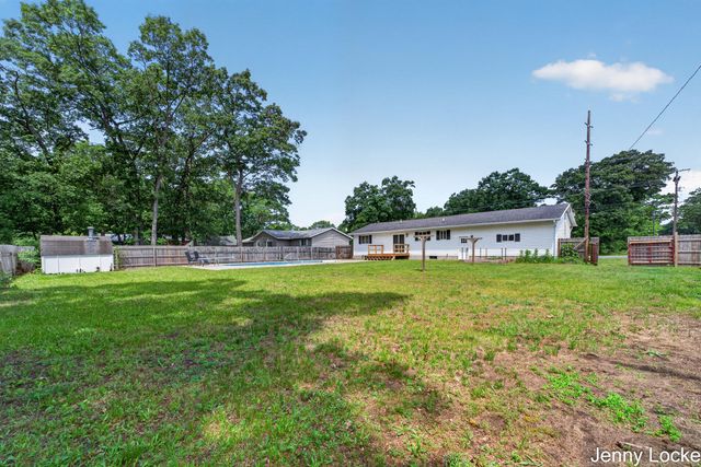 2391 Macarthur Road, Muskegon, MI 49442