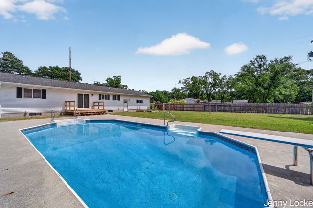 2391 Macarthur Road, Muskegon, MI 49442