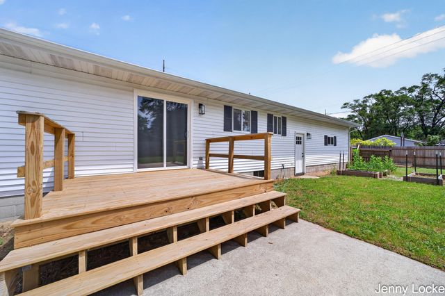 2391 Macarthur Road, Muskegon, MI 49442