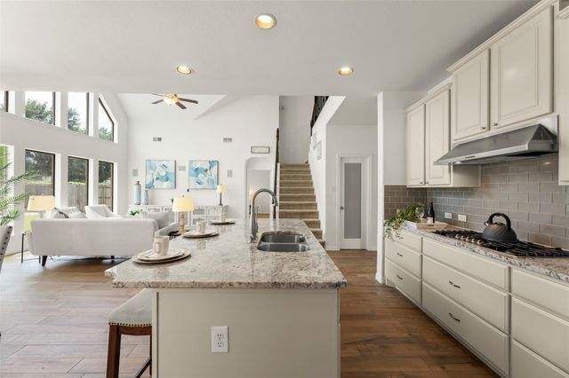 4534 Montcliff Bend Lane, Sugar Land, TX 77479