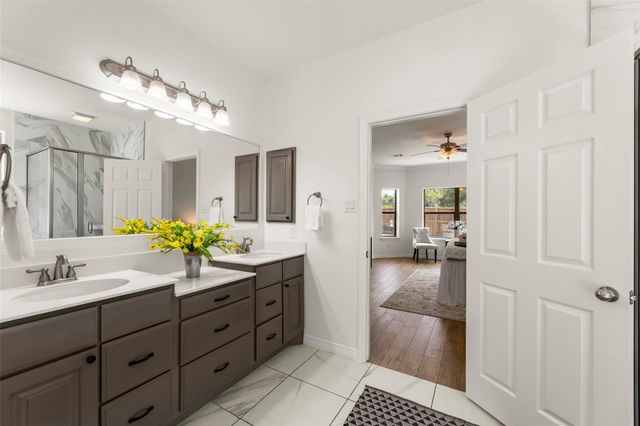 4534 Montcliff Bend Lane, Sugar Land, TX 77479