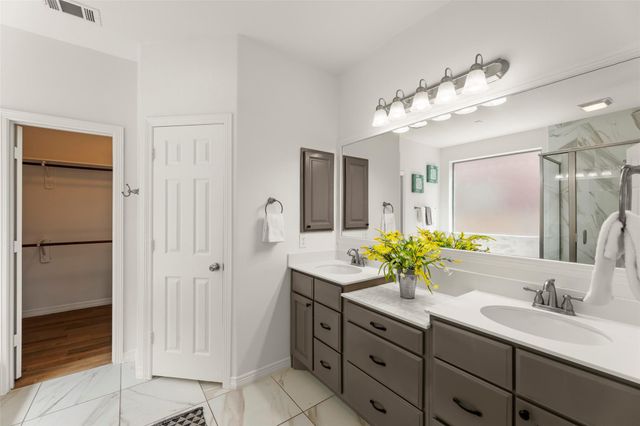 4534 Montcliff Bend Lane, Sugar Land, TX 77479