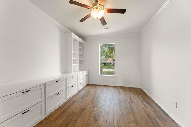 4534 Montcliff Bend Lane, Sugar Land, TX 77479