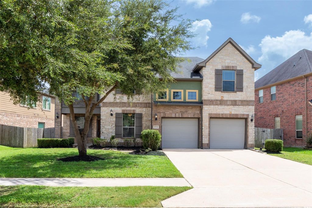 4534 Montcliff Bend Lane, Sugar Land, TX 77479