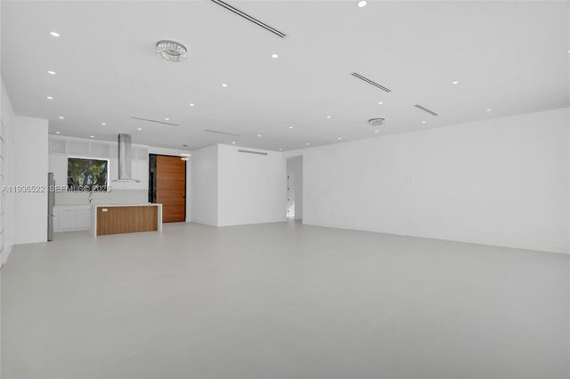 13200 N Bayshore Dr, North Miami, FL 33181