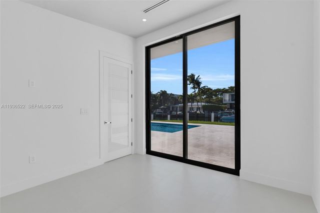 13200 N Bayshore Dr, North Miami, FL 33181