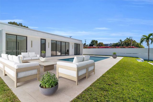 13200 N Bayshore Dr, North Miami, FL 33181