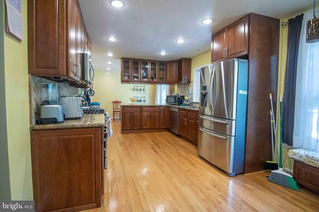 2205 PARKER AVE, Silver Spring, MD 20902