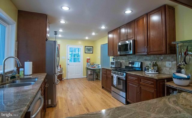 2205 PARKER AVE, Silver Spring, MD 20902