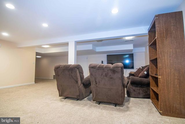 2205 PARKER AVE, Silver Spring, MD 20902