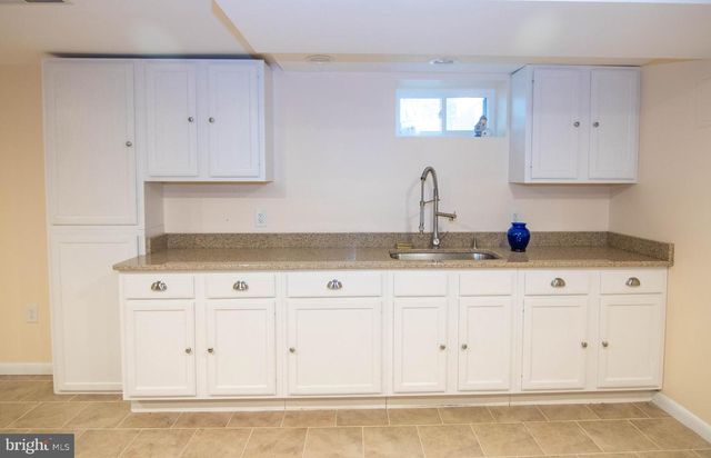 2205 PARKER AVE, Silver Spring, MD 20902