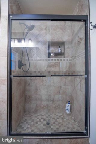 2205 PARKER AVE, Silver Spring, MD 20902