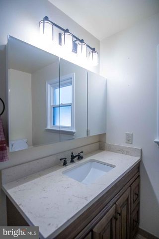 2205 PARKER AVE, Silver Spring, MD 20902