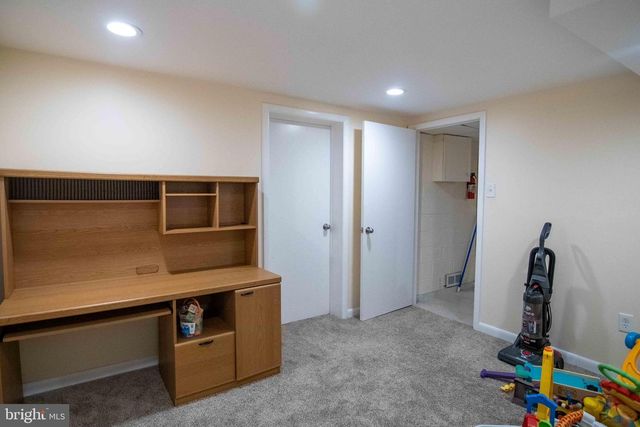 2205 PARKER AVE, Silver Spring, MD 20902