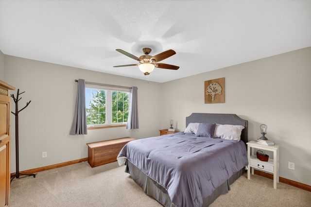 16002 Tanglewood Drive, Urbandale, IA 50323
