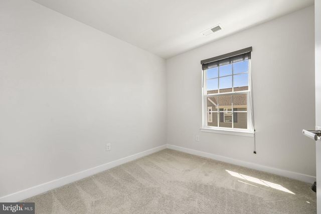 20 SHERMAN ALY, West Chester, PA 19382