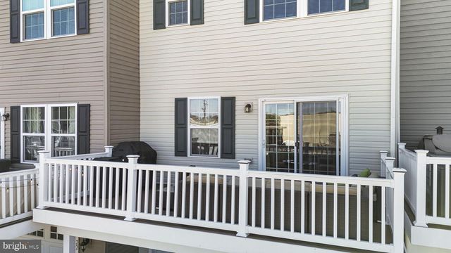 20 SHERMAN ALY, West Chester, PA 19382