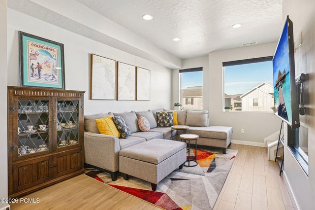 6805 N Silver Creek Drive, Park City, UT 84098