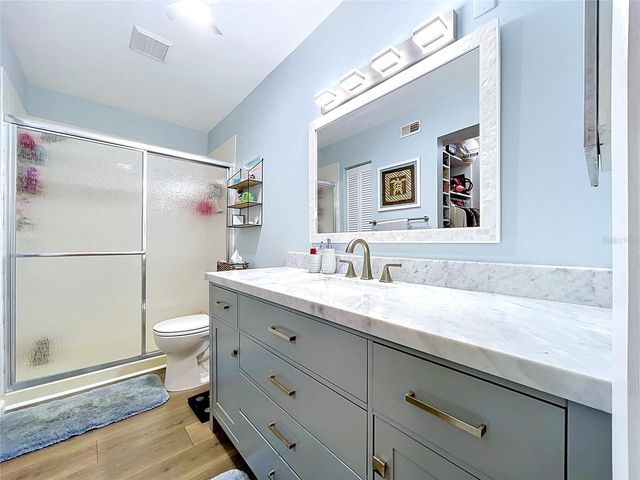 1006 LENNOX ROAD W 1006, Palm Harbor, FL 34683