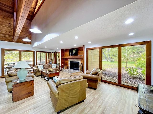 1006 LENNOX ROAD W 1006, Palm Harbor, FL 34683