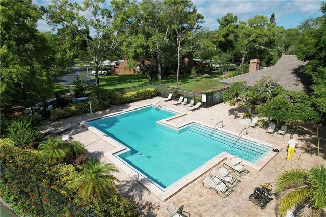 1006 LENNOX ROAD W 1006, Palm Harbor, FL 34683
