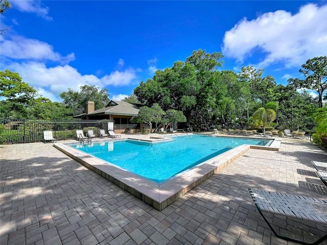 1006 LENNOX ROAD W 1006, Palm Harbor, FL 34683
