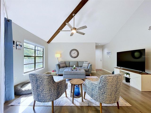 1006 LENNOX ROAD W 1006, Palm Harbor, FL 34683