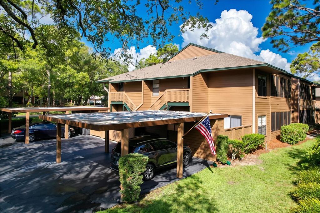 1006 LENNOX ROAD W 1006, Palm Harbor, FL 34683