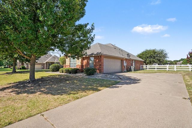 4056 Running Brook Drive, Joshua, TX 76058