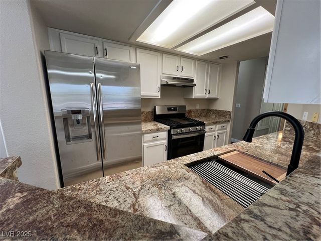 2975 Bluegrass Lane 424, Henderson, NV 89074