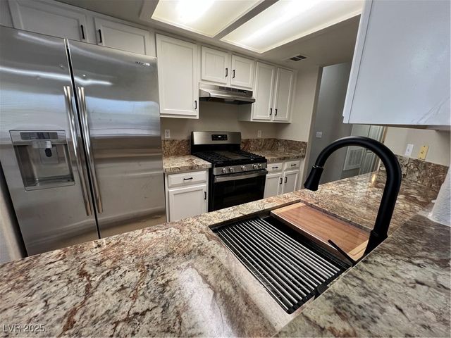 2975 Bluegrass Lane 424, Henderson, NV 89074