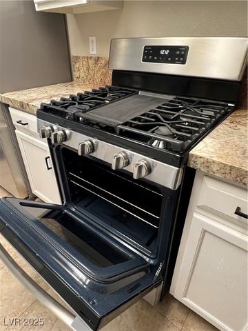 2975 Bluegrass Lane 424, Henderson, NV 89074