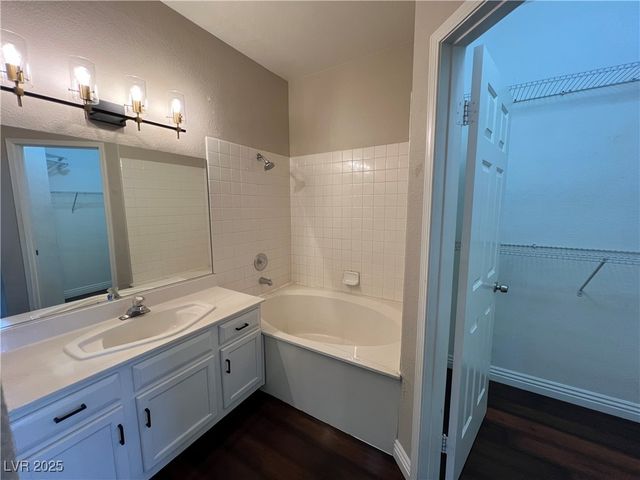 2975 Bluegrass Lane 424, Henderson, NV 89074