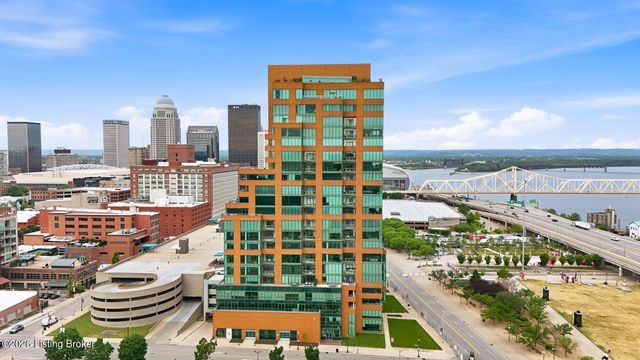 222 E Witherspoon St 703, Louisville, KY 40202