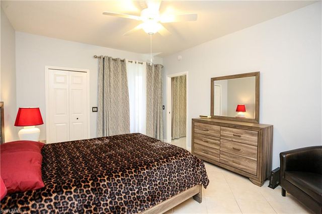 5885 Three Iron DR 1102, Naples, FL 34110