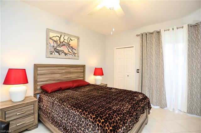 5885 Three Iron DR 1102, Naples, FL 34110