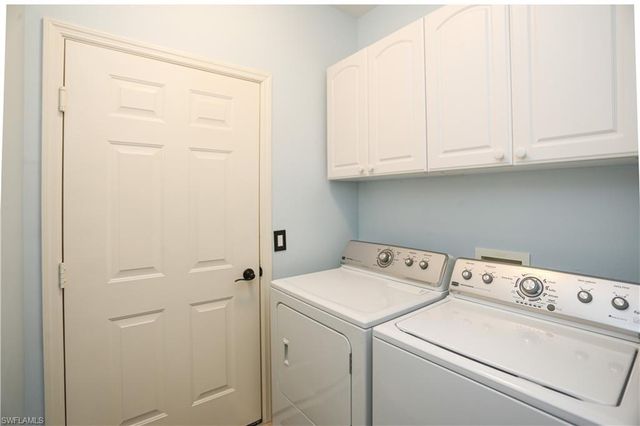 5885 Three Iron DR 1102, Naples, FL 34110