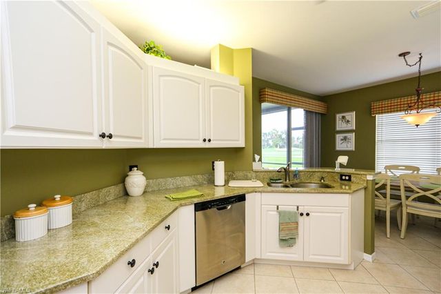 5885 Three Iron DR 1102, Naples, FL 34110