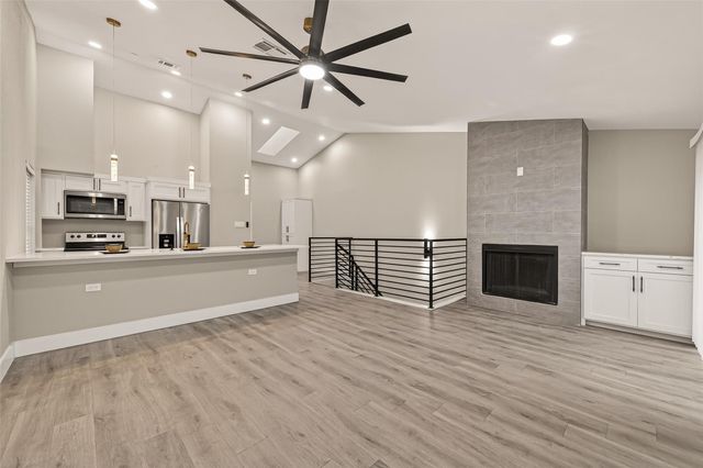 6750 Sands Point Drive, Houston, TX 77074