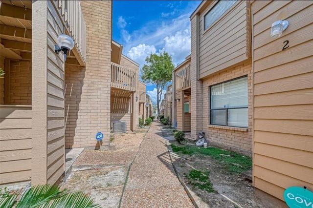 6750 Sands Point Drive, Houston, TX 77074