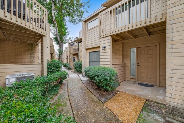 6750 Sands Point Drive, Houston, TX 77074