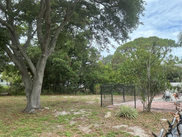 502 MAGELLAN DRIVE, Sarasota, FL 34243
