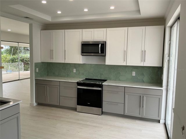 502 MAGELLAN DRIVE, Sarasota, FL 34243