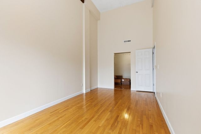96 Old Colony Ave 234, Taunton, MA 02718