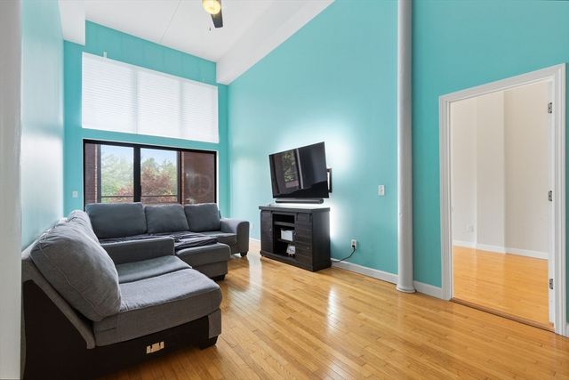 96 Old Colony Ave 234, Taunton, MA 02718