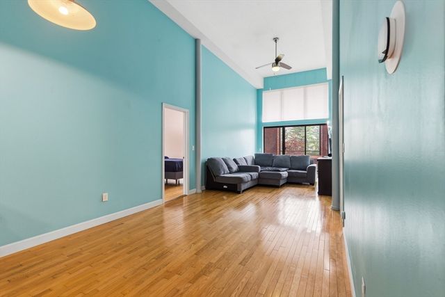 96 Old Colony Ave 234, Taunton, MA 02718