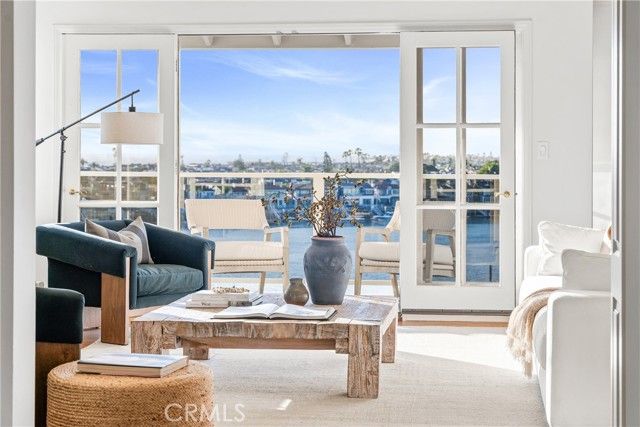2727 Ocean Boulevard, Corona Del Mar (newport Beach), CA 92625