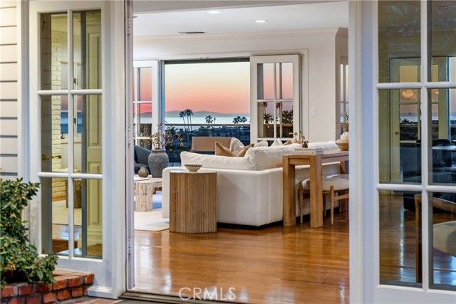 2727 Ocean Boulevard, Corona Del Mar (newport Beach), CA 92625