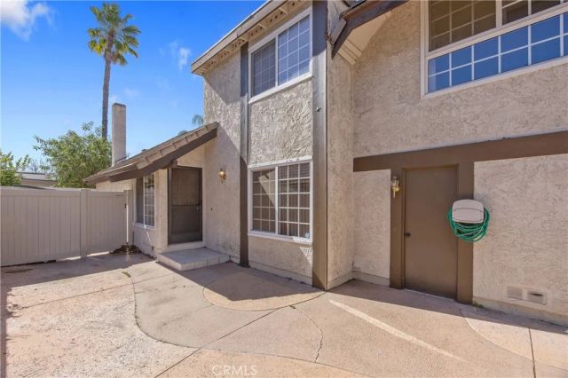 22810 Rio Chico Drive, Valencia, CA 91354